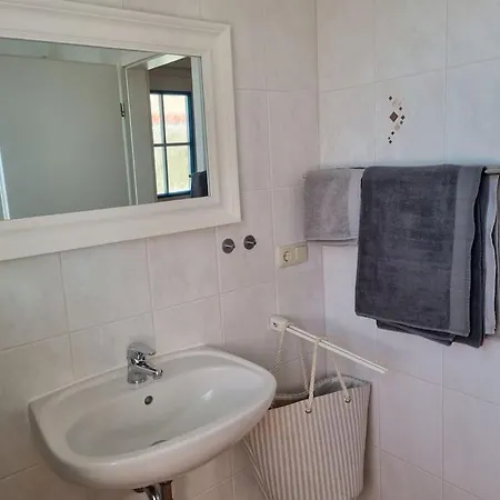 Strandhaus In Der Duene Apartman